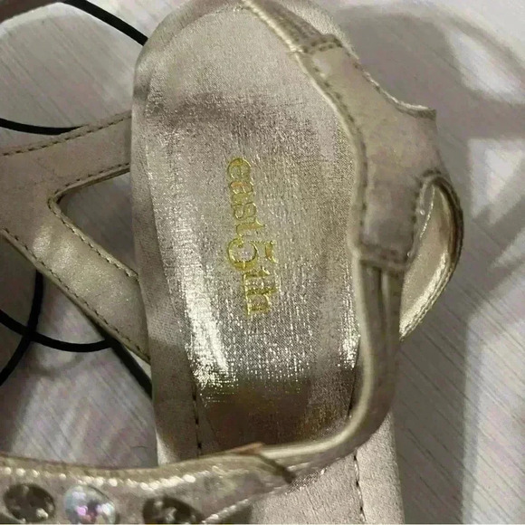 East 5th Women's Dress Sandals Size 9.5 M Champagne Gold Jewel - Picture 4 of 12